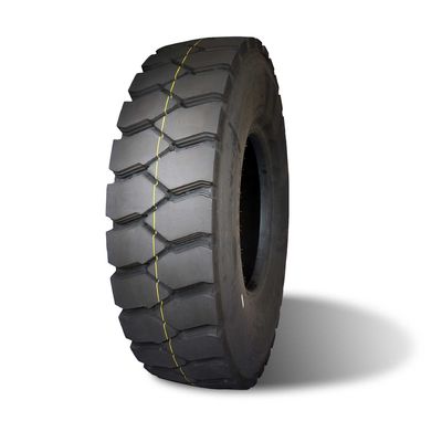 L'usine de Chinses bande tout le pneu radial en acier de camion    AR665 11.00R20