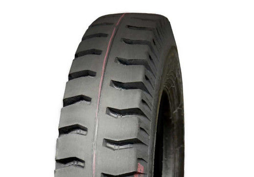 Le prix usine portable d'AULICE Chinses outre du pneu de route polarisent des pneus d'AG    AB636 5.50-13